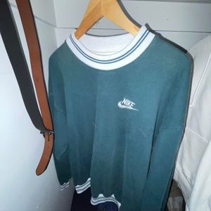 Vintage green nike crew neck